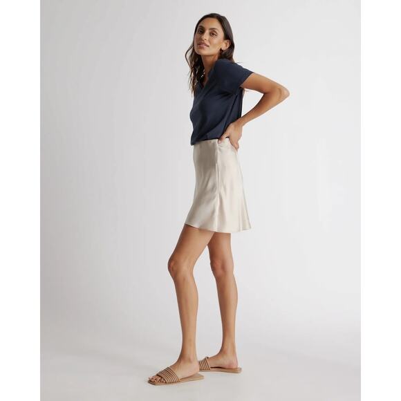 Quince 100% Washable Silk Mini Skirt Champagne Size XS Luxury Old Money NWT - Picture 3 of 13